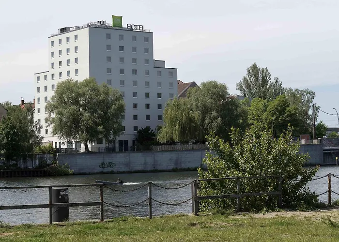 Hotel Ibis Styles Berlin Treptow
